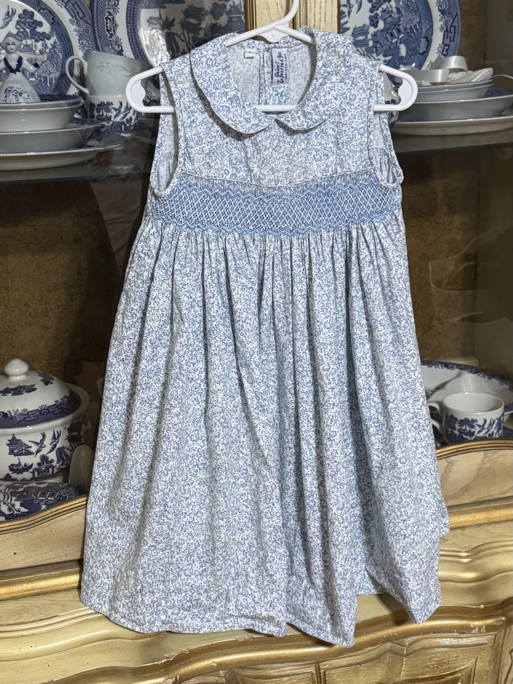 Vintage Orient Expressed smocked blue floral dress size 4 girls boutique